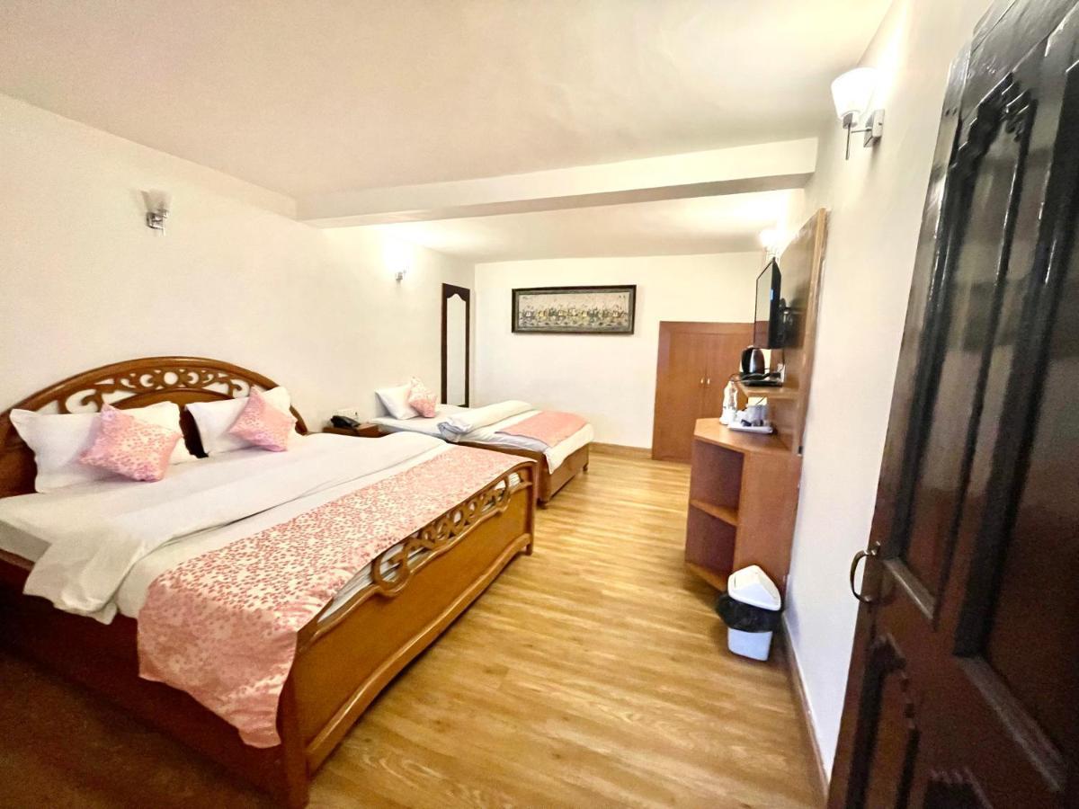 Shri Shail Inn Муктесвар Екстериор снимка